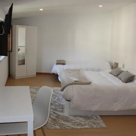 Miranda מירנדה דו קורבו